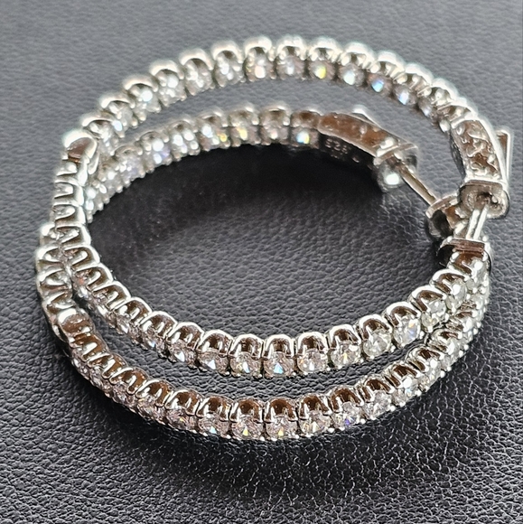 Sterling Silver Rhodium-plated CZ In and Out Hinged Hoop Earrings - Picture 4 of 6